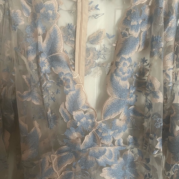 Swim cover up - Picture 2 of 2